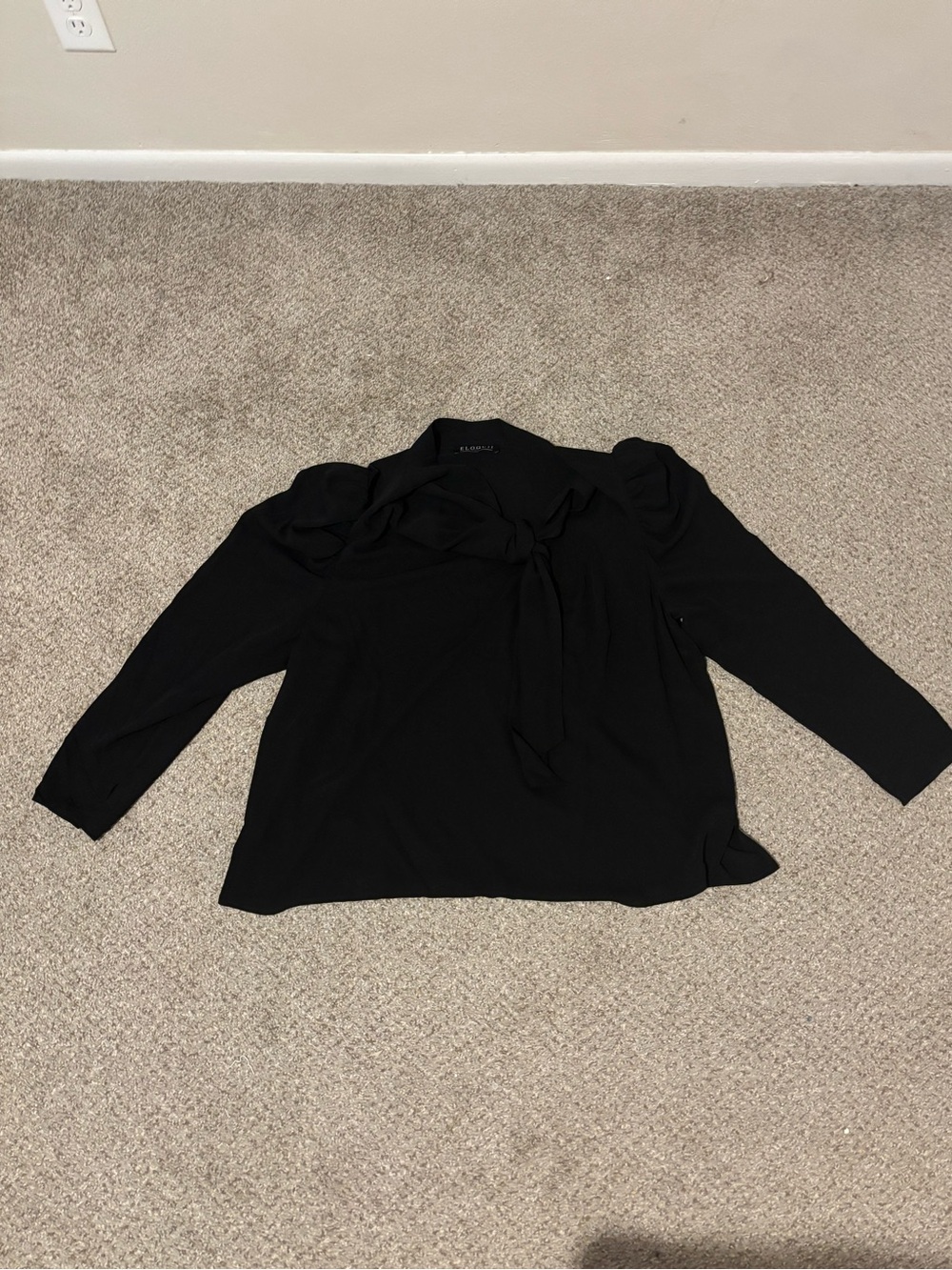 Elloqui Black Tie-Neck Long Sleeve Women's Top